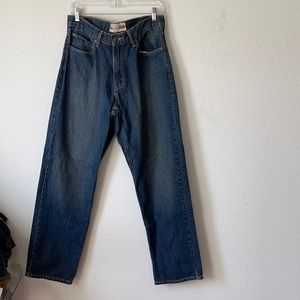 AUTHENTICS.  L 32. Color blue